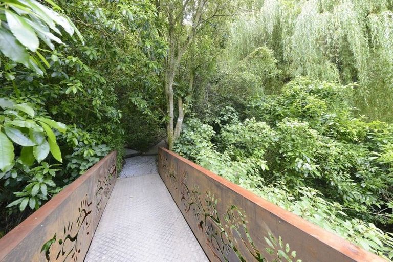 Photo of property in 16 Zephyr Terrace, Governors Bay, 8971