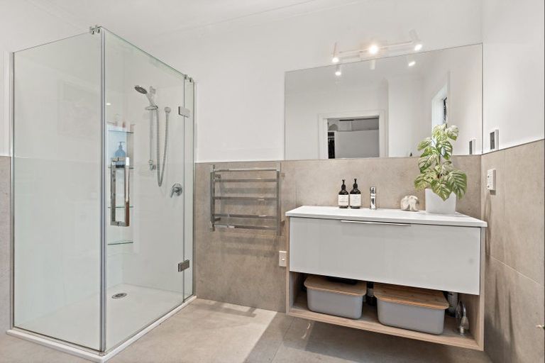 Photo of property in 23 Jellicoe Street, Greytown, 5712