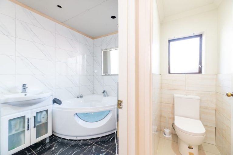 Photo of property in 1/126 Carruth Road, Papatoetoe, Auckland, 2025