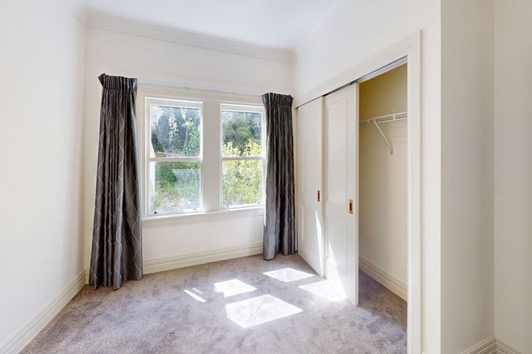 Photo of property in 44 Aurora Terrace, Kelburn, Wellington, 6012