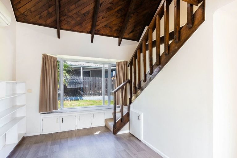 Photo of property in 27 Tobin Place, Richmond Heights, Taupo, 3330