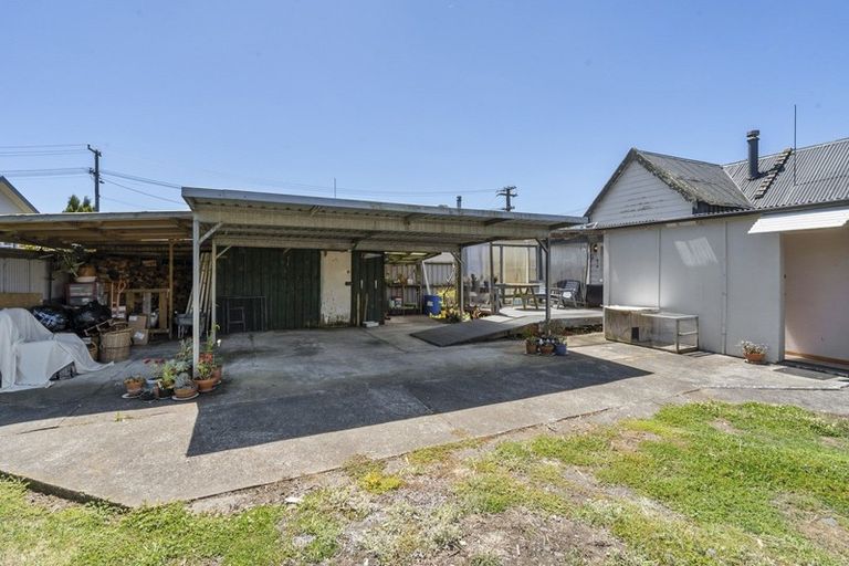 Photo of property in 173 Bridge Street, Bulls, 4818