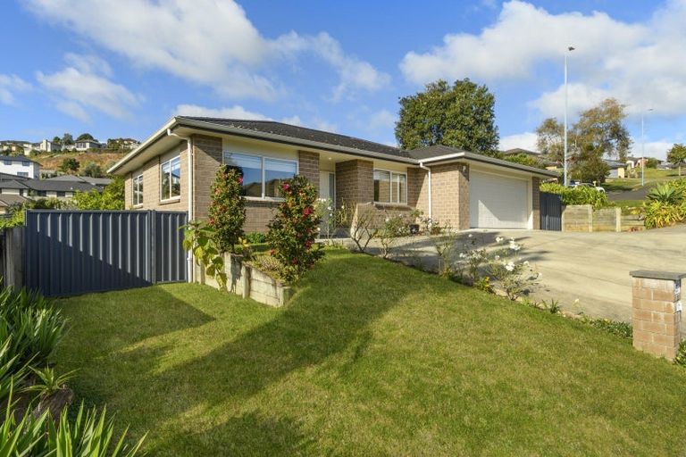 Photo of property in 2 Orion Way, Welcome Bay, Tauranga, 3112