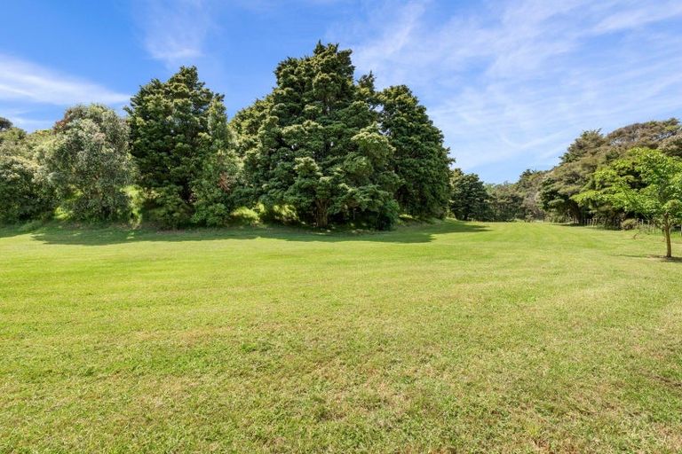 Photo of property in 856 Ocean View Road, Te Arai, Wellsford, 0975