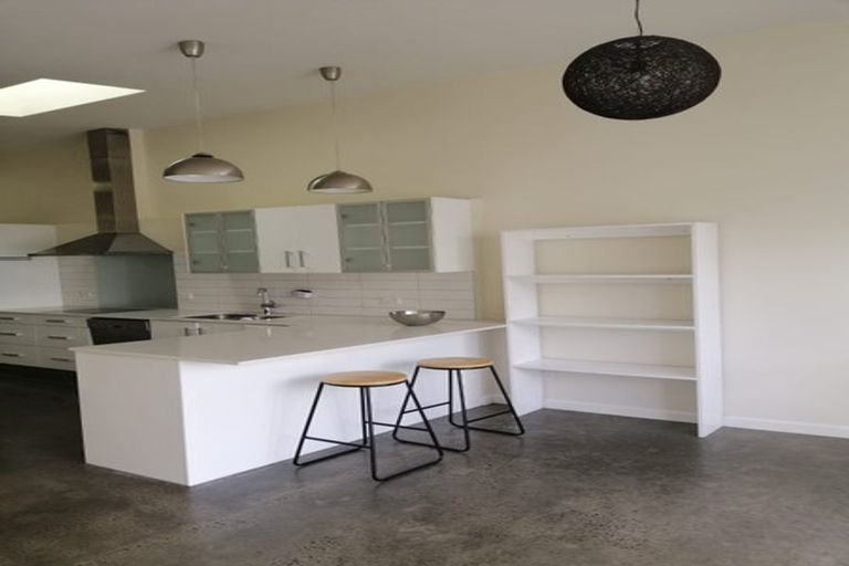 Photo of property in 25u5 Home Street, Mount Victoria, Wellington, 6011