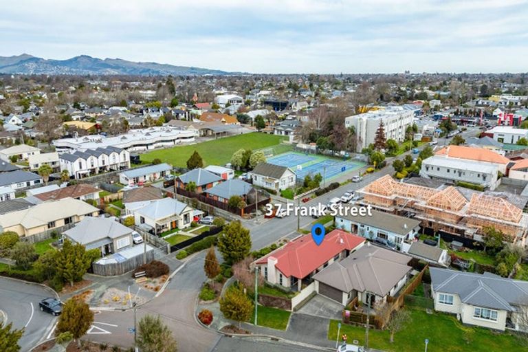 Photo of property in 37 Frank Street, Papanui, Christchurch, 8053