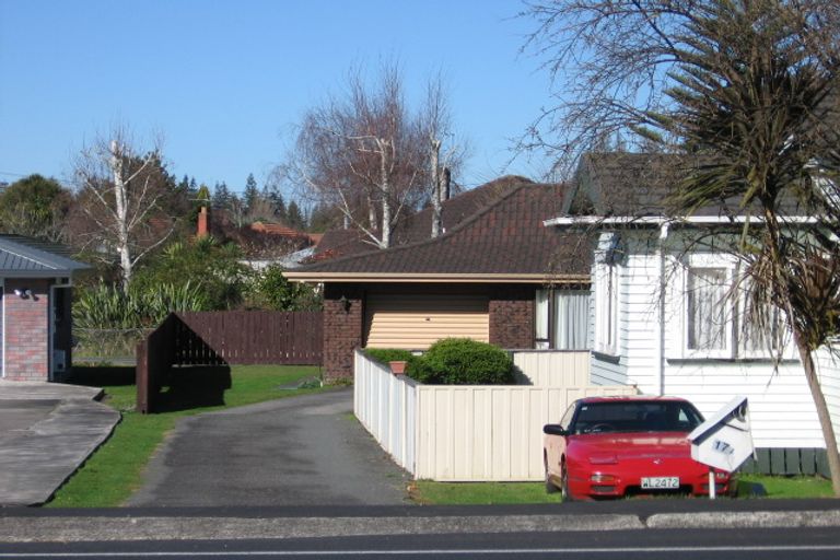 Photo of property in 17 Forest Lake Road, Forest Lake, Hamilton, 3200