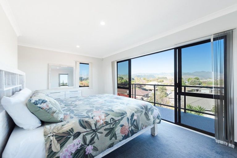 Photo of property in 6 Shearwater Rise, Paraparaumu Beach, Paraparaumu, 5032