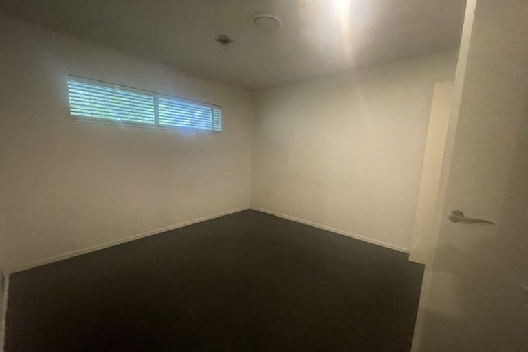 Photo of property in 6/222 Albany Highway, Schnapper Rock, Auckland, 0632