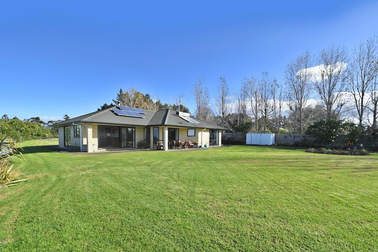 Photo of property in 210 Staniforth Road, Kaiwaka, Wellsford, 0975