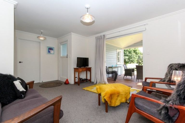 Photo of property in 11 Onaero Beach Road, Onaero, Waitara, 4383