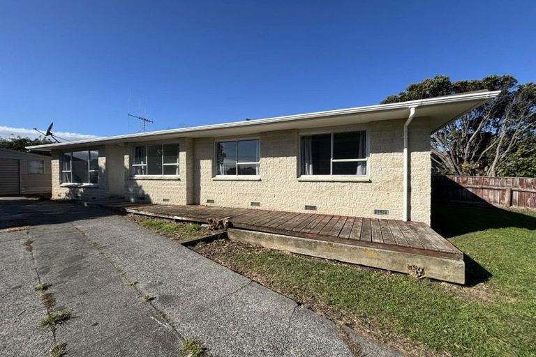 Photo of property in 20 Hood Street, Castlecliff, Whanganui, 4501