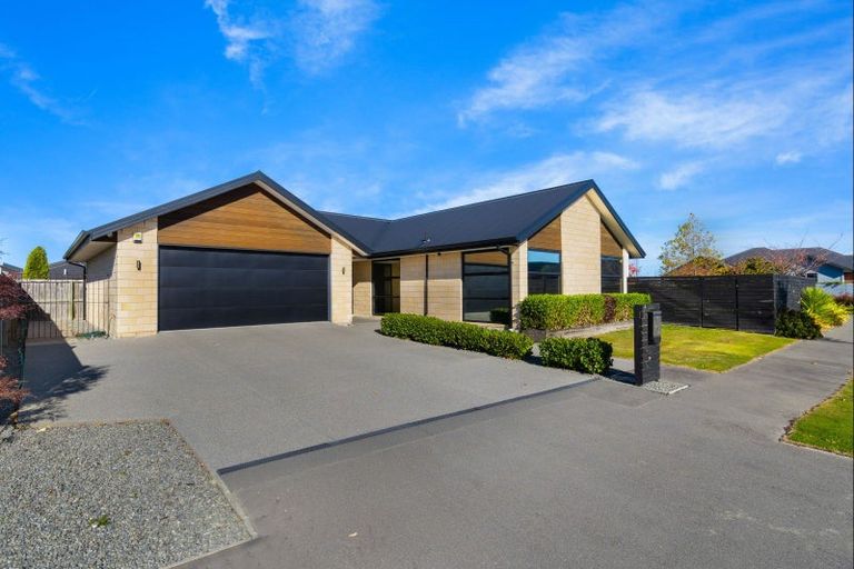 Photo of property in 15 Genoa Avenue, Rolleston, 7614