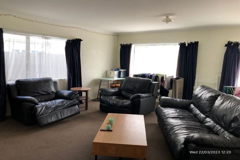 Photo of property in 220 Saint Aubyn Street, New Plymouth, 4310
