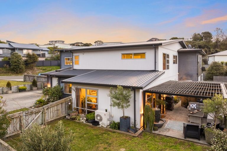 Photo of property in 130 Navigation Drive, Whitby, Porirua, 5024