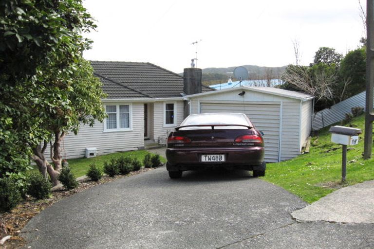 Photo of property in 19 Isabel Grove, Wainuiomata, Lower Hutt, 5014