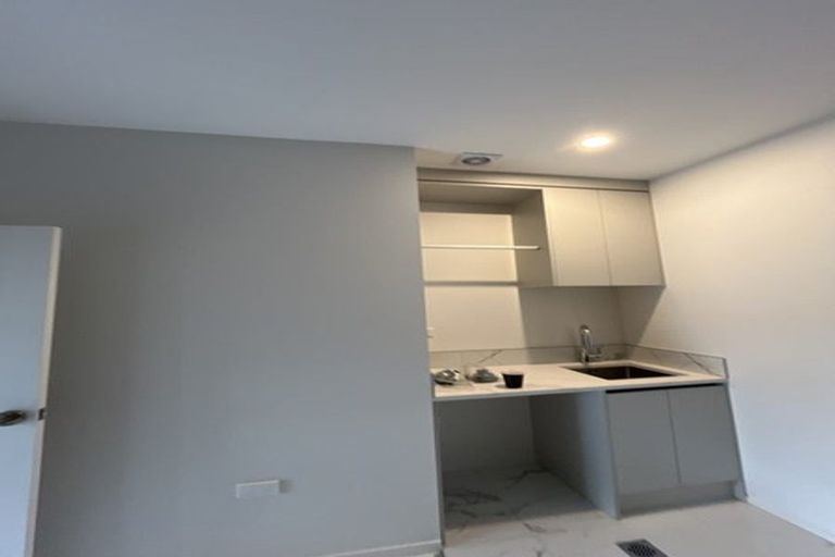 Photo of property in 4/2 Miami Street, Mangere East, Auckland, 2024
