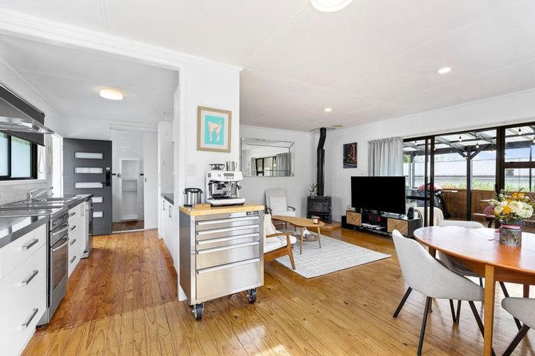 Photo of property in 8 Karaka Road, Whenuapai, Auckland, 0618