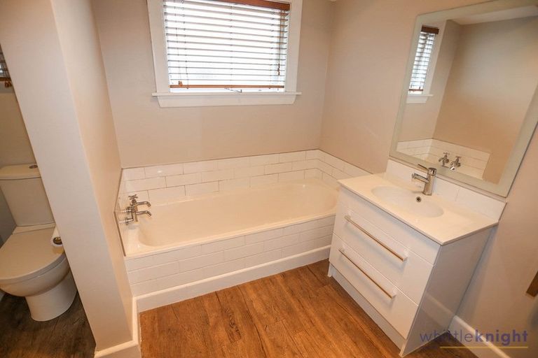 Photo of property in 92 Hinau Street, Riccarton, Christchurch, 8041