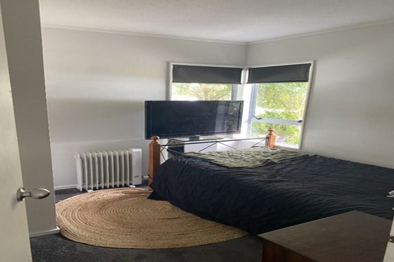 Photo of property in 8 Westra View, Tawa, Wellington, 5028