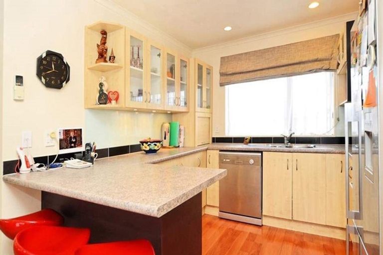 Photo of property in 143a Colwill Road, Massey, Auckland, 0614