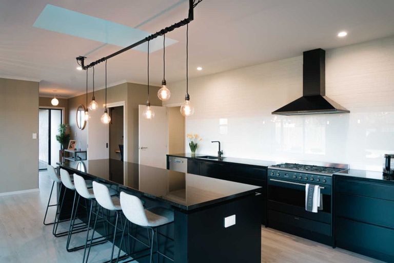 Photo of property in 23 Tiaki Way, Cambridge, 3434