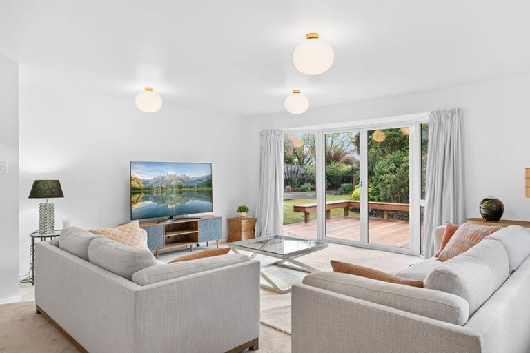 Photo of property in 216 Grahams Road, Burnside, Christchurch, 8053