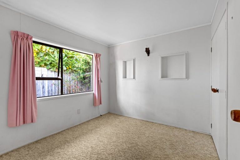 Photo of property in 1/3 Manuka Street, Orewa, 0931