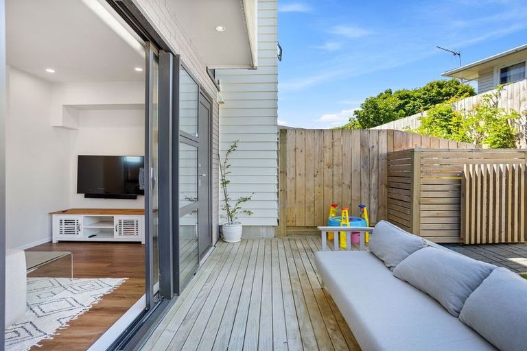 Photo of property in 3/22 Coniston Avenue, Te Atatu South, Auckland, 0610