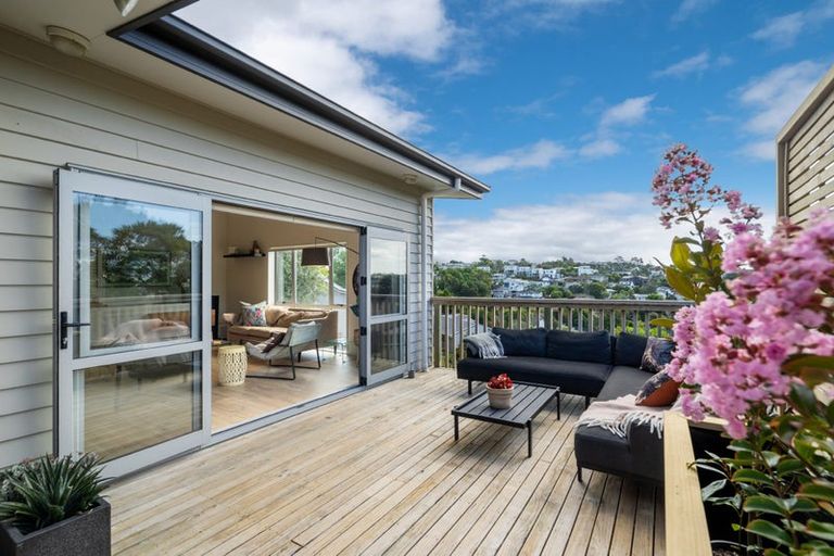 Photo of property in 141a Arran Road, Browns Bay, Auckland, 0630