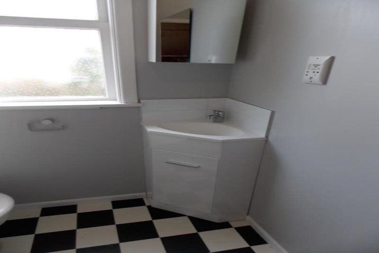 Photo of property in 61 Friend Street, Karori, Wellington, 6012