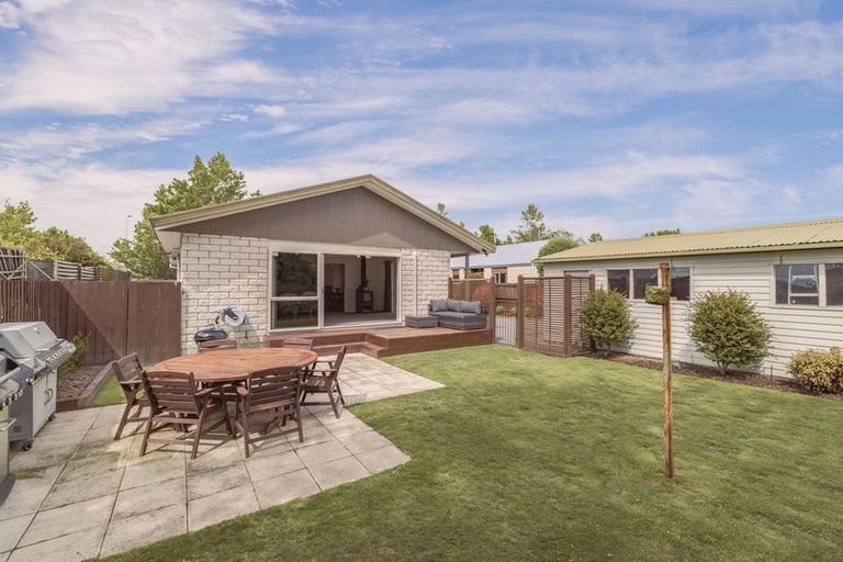 Photo of property in 83 Solomon Avenue, Redwood, Christchurch, 8051