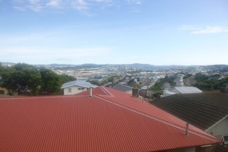Photo of property in 33 Ahuriri Street, Strathmore Park, Wellington, 6022