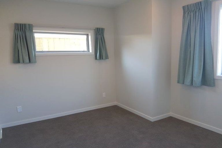 Photo of property in 32u1 Dr Taylor Terrace, Johnsonville, Wellington, 6037