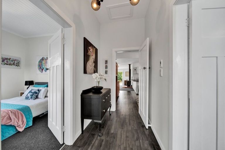 Photo of property in 128 Miranda Street, Stratford, 4332