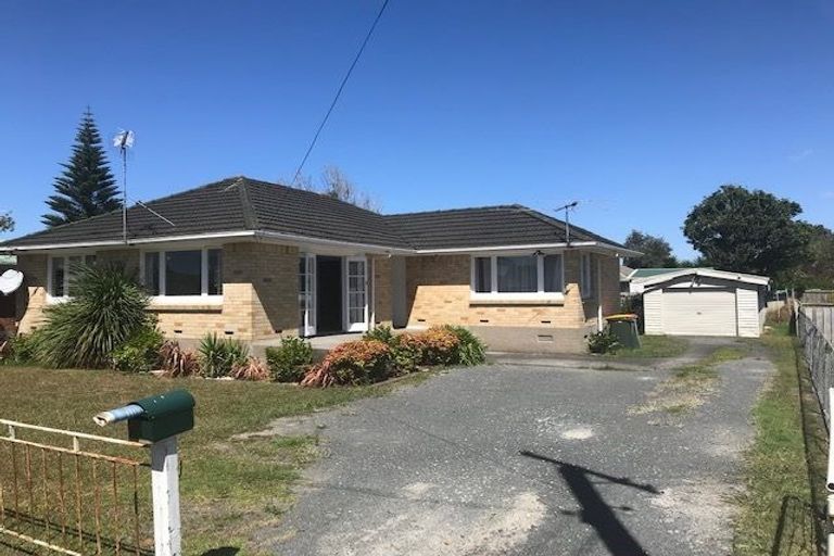 Photo of property in 5 Kerry Place, Papakura, 2110