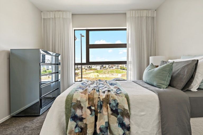 Photo of property in 25 Roa Avenue, Hobsonville, Auckland, 0616