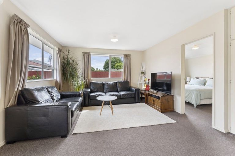 Photo of property in 2/676 Gloucester Street, Linwood, Christchurch, 8062