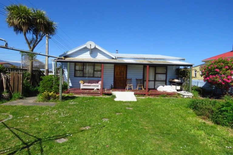 Photo of property in 12 Russell Street, Westport, 7825