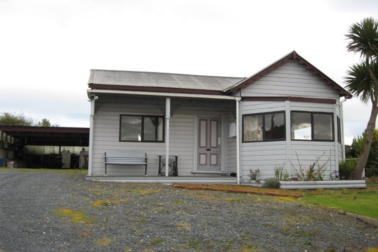 Photo of property in 16 Dartmouth Street, Kaitangata, 9210