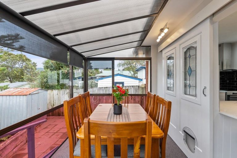 Photo of property in 72 Moeraki Road, Maoribank, Upper Hutt, 5018