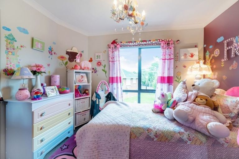 Photo of property in 160 Hutchinson Avenue, New Lynn, Auckland, 0600