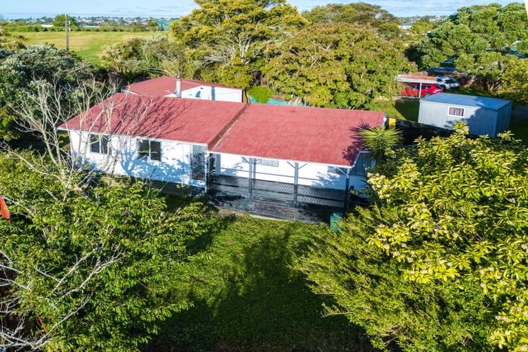 Photo of property in 9 Imperial Place, Henderson, Auckland, 0612