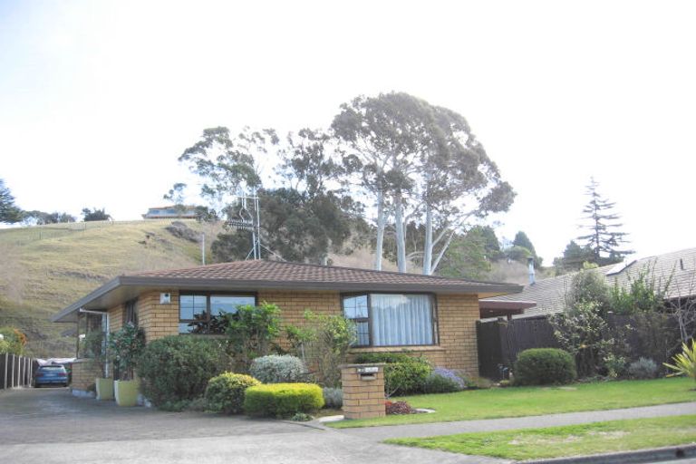 Photo of property in 60 Ngarimu Crescent, Taradale, Napier, 4112