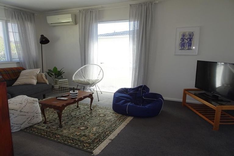 Photo of property in 9a Cornwall Road, Taradale, Napier, 4112