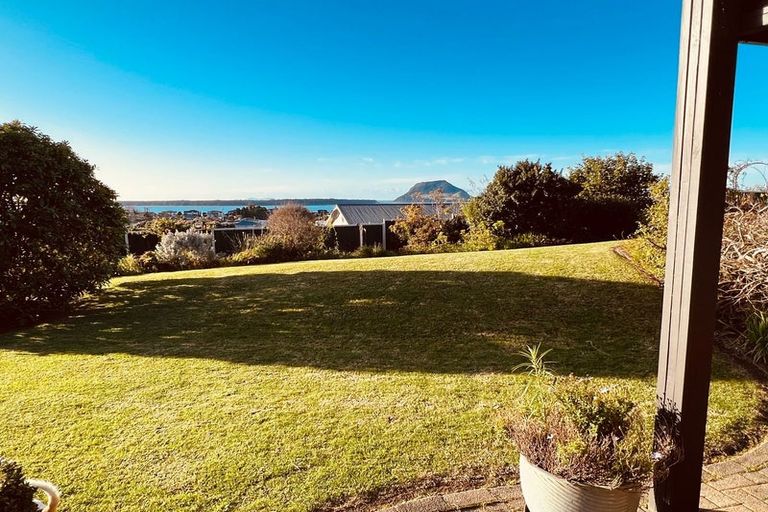 Photo of property in 18 Hinewa Road, Otumoetai, Tauranga, 3110