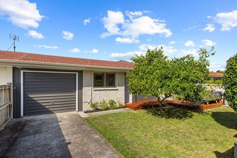 Photo of property in 2/59 Hatton Road, Orewa, 0931