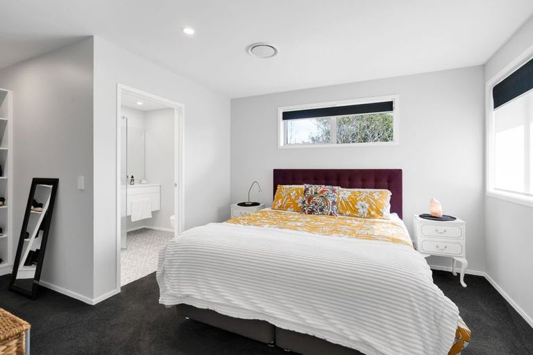 Photo of property in 7 Robbins Crescent, Hawera, 4610