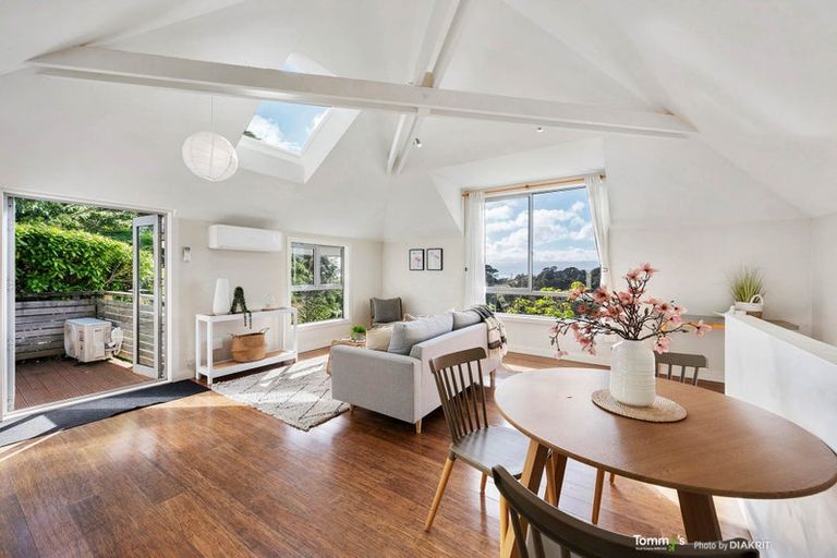 Photo of property in 1/26 Orangi Kaupapa Road, Northland, Wellington, 6012