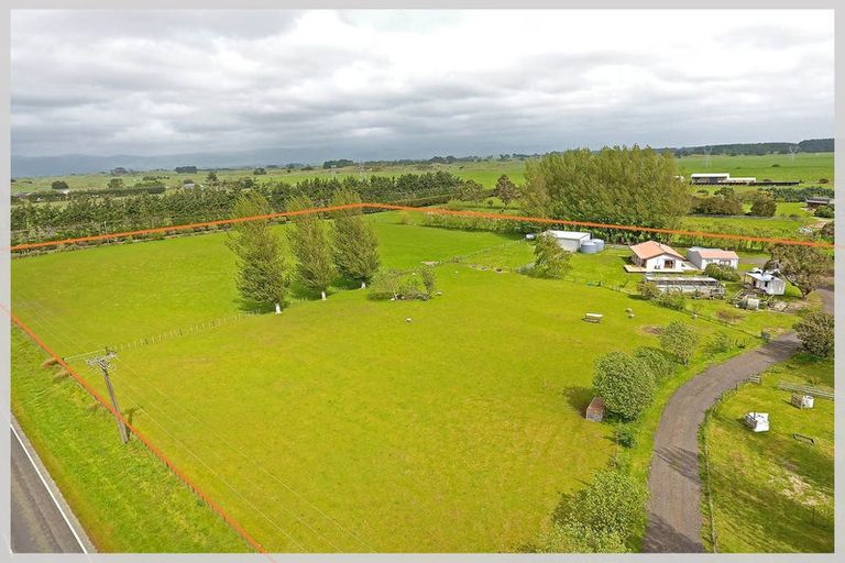 Photo of property in 296 Motuiti Road, Foxton, 4891